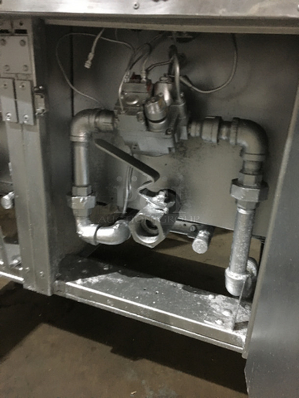 WOW! Frymaster Commercial Natural Gas Powered 3 Bay Deep Fat Fryer! With 6 Metal Frying Baskets! With Backsplash! All Stainless Steel! Model AC350SD Serial 77H1993FB! On Casters! - Image 8 of 9