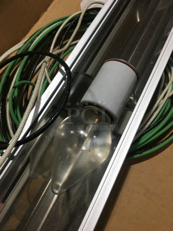 IN THE BOX! Hatco Commercial Heat Lamp Strip! Model HL72 Serial 3558911322! 120V 1Phase! - Image 3 of 6
