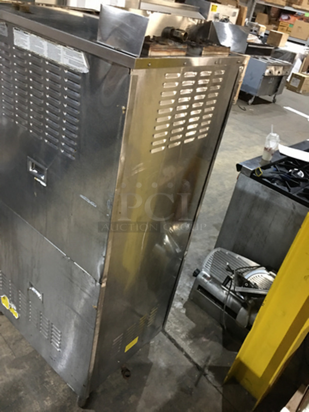 Cleveland Commercial Natural Gas Powered Dual Cabinet Steamer! All Stainless Steel! Model 24CGA10.2 Serial 1410230000196! 115V 1Phase! On Legs! - Image 4 of 9