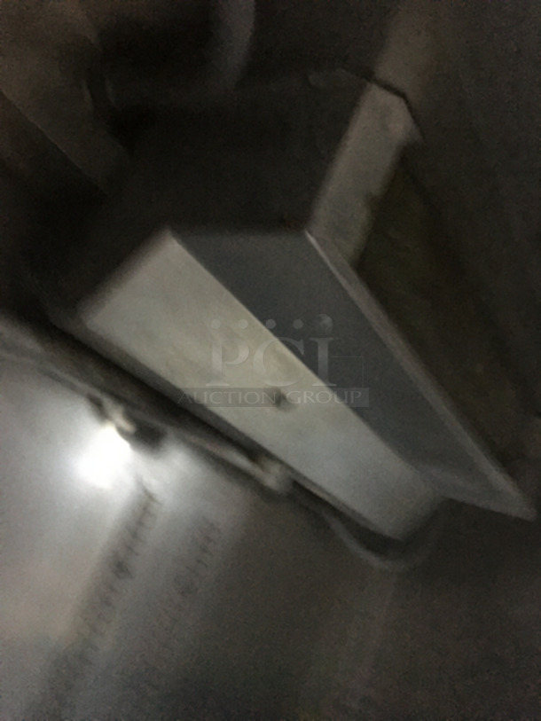 Perlick Commercial Bar Back Cooler Merchandiser! All Stainless Steel! Model C5063EUL! 115V 1Phase! - Image 6 of 9