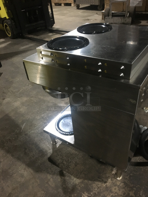 Bunn Commercial Countertop Dual Coffee Brewing Machine! Axiom Series! With 4 Coffee Pot Warming Stations! All Stainless Steel! Model AXIOM2/2TWIN! 120/208/240V 1Phase! On Legs! - Image 4 of 9
