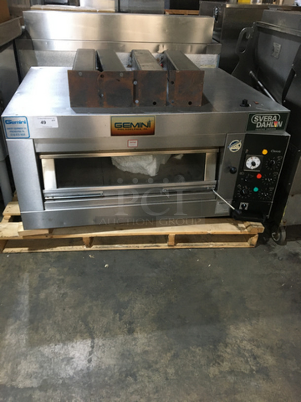 WOW! Sveba Dahlin Electric Powered Single Deck Baking/Pizza Oven! All Stainless Steel! Model DC12DD Serial M2049111/0313! 208/230/115V! On Commercial Casters!

