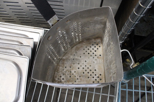 Metal Basket. 8x10x12  - Image 3 of 3