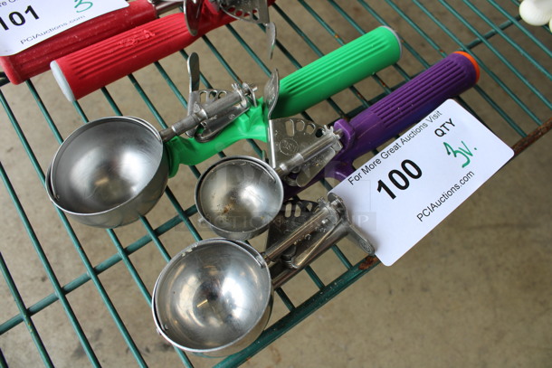 3 Various Metal Scoopers. Includes 9". 3 Times Your Bid! - Image 2 of 3