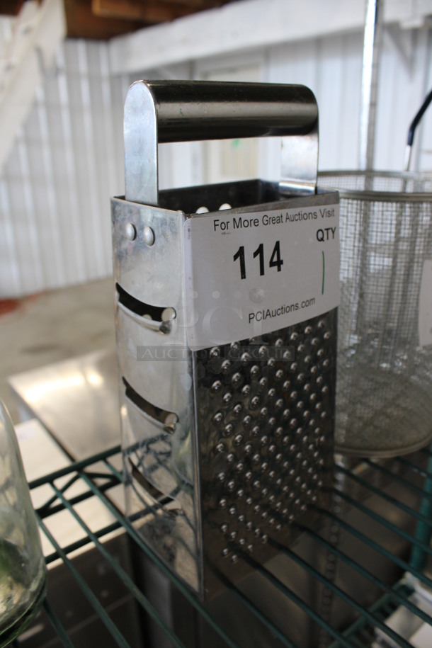 Metal Cheese Grater. 4x3x9 - Image 2 of 3