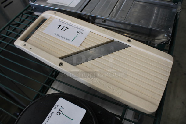 Poly Mandolin Slicer. 13.5x5.5x1 - Image 2 of 3