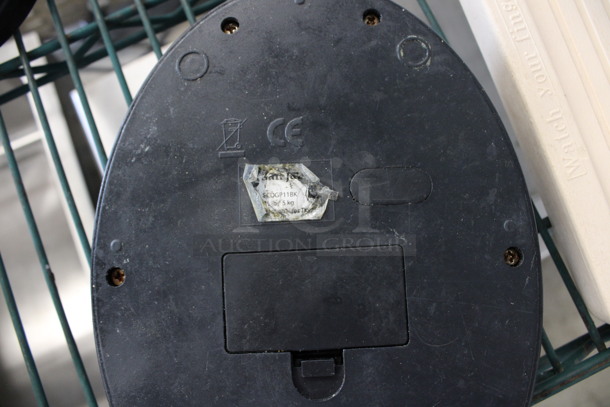 San Jamar Model SCDGP11BK Escali Poly Countertop Food Portioning Scale. Missing Weigh Plate. Missing Battery. 6.5x8x1.5 - Image 4 of 4