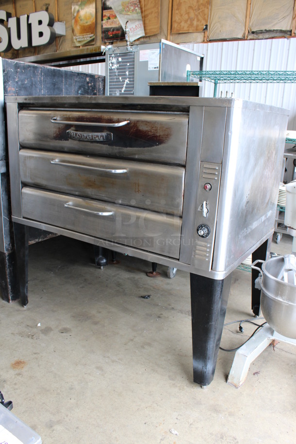 FANTASTIC! Blodgett Model 981 Stainless Steel Commercial Natural Gas Powered Double Deck Pizza Oven on Metal Legs. 50,000 BTU. 60x39x63 - Image 4 of 9