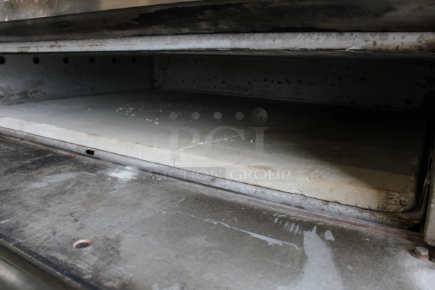 FANTASTIC! Blodgett Model 981 Stainless Steel Commercial Natural Gas Powered Double Deck Pizza Oven on Metal Legs. 50,000 BTU. 60x39x63 - Image 5 of 9