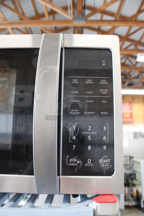 Sharp Carousel Chrome Finish Countertop Microwave Oven w/ Plate. 19x14x11 - Image 4 of 4