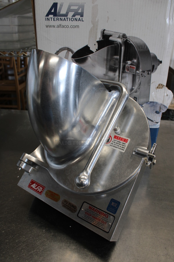 BRAND NEW IN BOX! Alfa Stainless Steel Commercial Pelican Head w/ Grating Blade. 11x14x15
