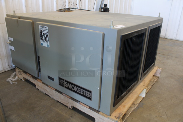 Smokeeter Model DC-SABIS-M-WM Metal Commercial Air Purifier. 115 Volts, 1 Phase. 38x47x23. Tested and Working!