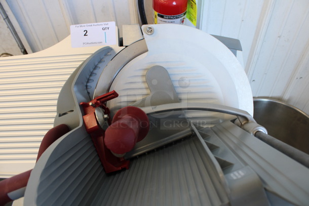 BEAUTIFUL! Berkel Model X13A Metal Commercial Countertop Meat Slicer w/ Blade Sharpener. 120 Volts, 1 Phase. 32x25x25. Tested and Working! - Image 4 of 8