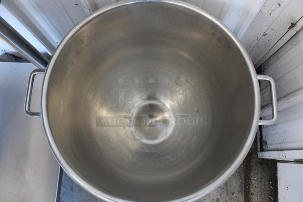Hobart Model VMLH-60 Stainless Steel Commercial 60 Quart Mixing Bowl and Metal Bowl Dolly. 24x19x16, 16x16x7 - Image 4 of 4