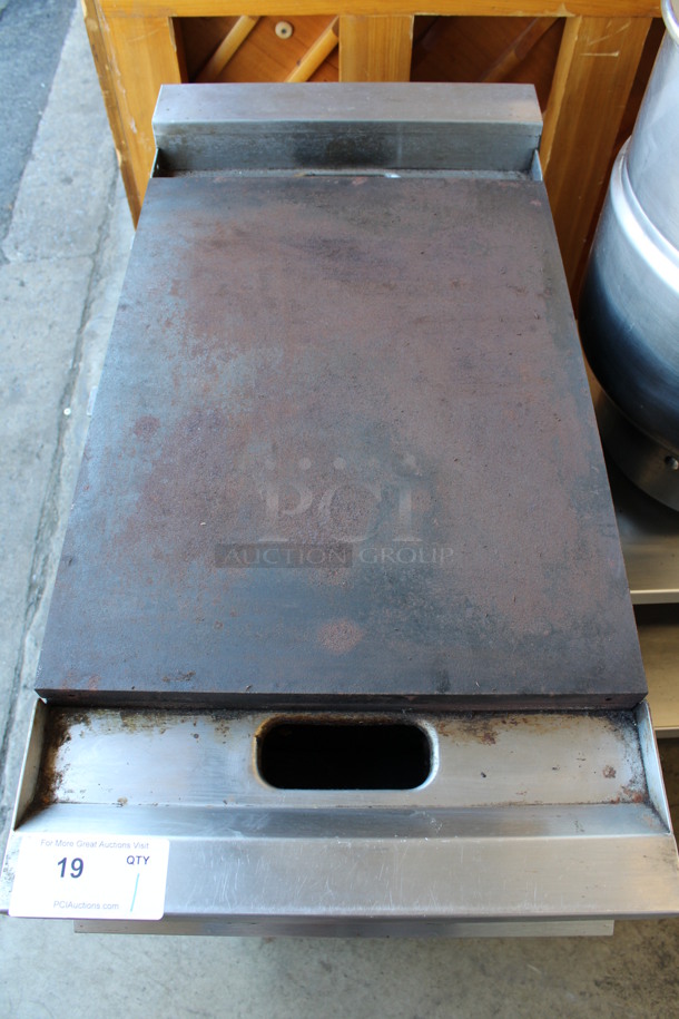 Garland Model 36ES15 Metal Commercial Electric Powered Flat Top Griddle. 208 Volts, 3 Phase. 18x36x37 - Image 3 of 7