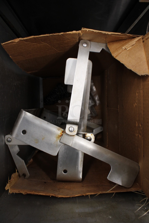 Market Forge Model M18 Steam Generator Base for Tilting Kettle. 18x32x28 - Image 6 of 7