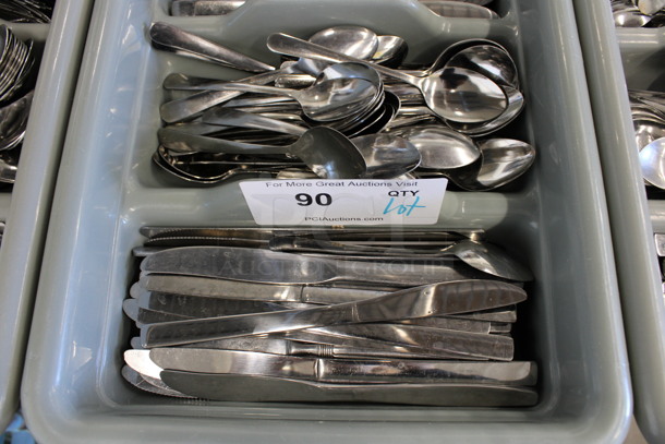 ALL ONE MONEY! Lot of Metal Forks, Spoons and Knives in Gray 4 Compartment Silverware Caddy. 11.5x20.5x3.5 - Image 3 of 4
