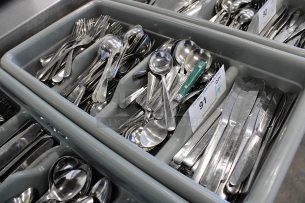 ALL ONE MONEY! Lot of Metal Forks, Spoons and Knives in Gray 4 Compartment Silverware Caddy. 11.5x20.5x3.5 - Image 4 of 4