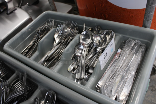 ALL ONE MONEY! Lot of Metal Forks, Spoons and Knives in Gray 4 Compartment Silverware Caddy. 11.5x20.5x3.5 - Image 4 of 4