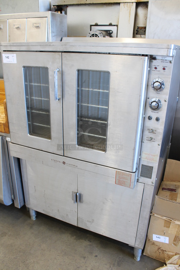 General Electric Stainless Steel Commercial Electric Powered Full Size Convection Oven w/ View Through Doors, Metal Oven Racks, Thermostatic Controls and Lower Pan Rack. 480 Volts, 3 Phase. 38x36x57 - Image 3 of 8