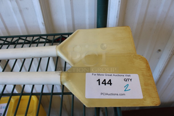 2 Poly Mixing Paddles. 4.5x1x40. 2 Times Your Bid! - Image 2 of 3