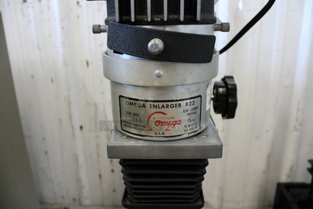Simmon Omega Model B22 Countertop Enlarger. 115 Volts, 1 Phase. 24x27x37. Cannot Test Due To Missing Power Cord - Image 4 of 5