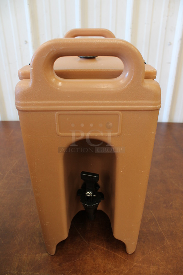Cambro Model 250LCD Tan Poly Insulated Beverage Holder Dispenser. 9x17x18