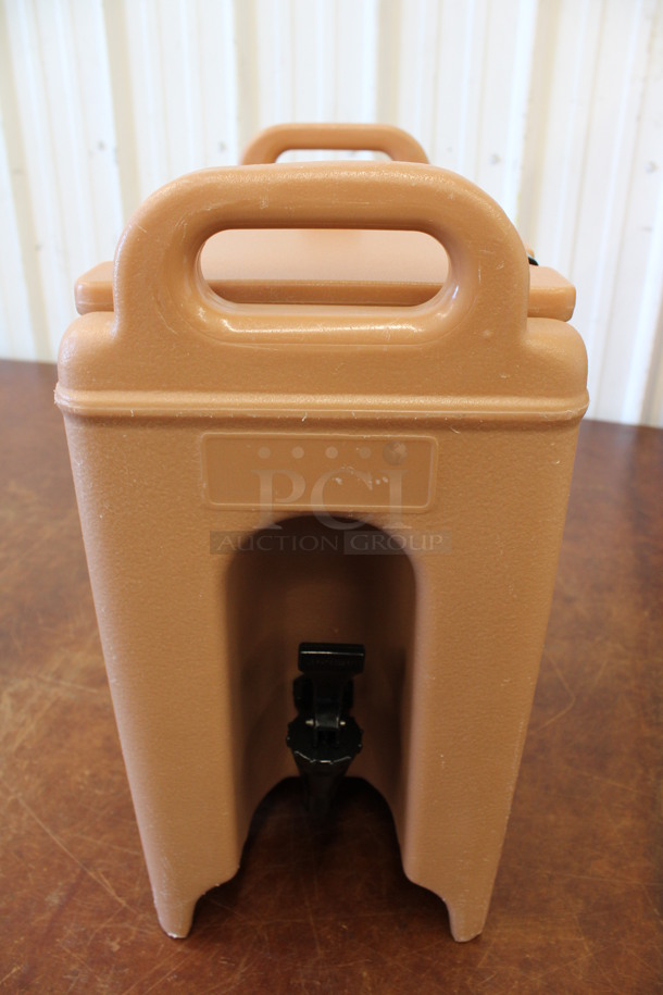 Cambro Model 250LCD Tan Poly Insulated Beverage Holder Dispenser. 9x17x18