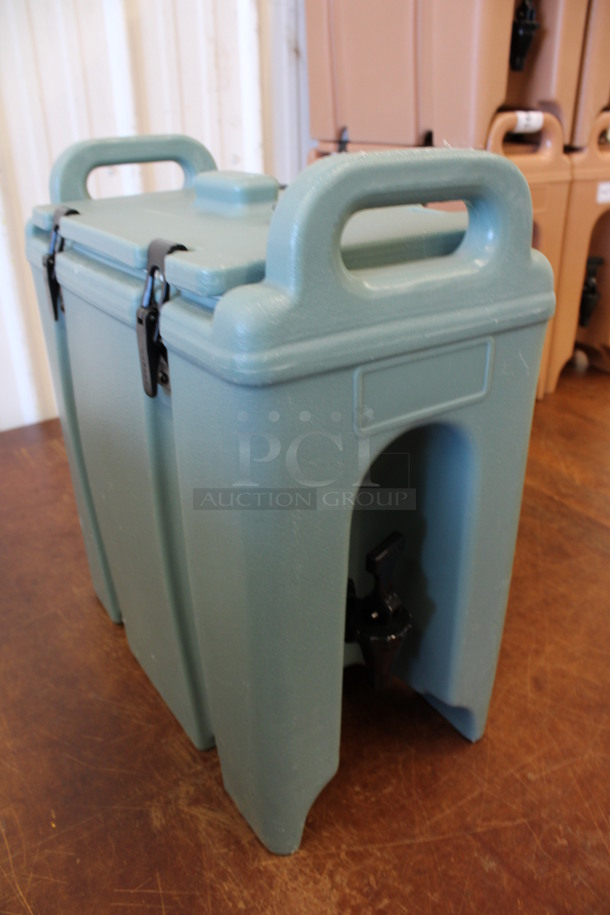Cambro Model 250LCD Green Poly Insulated Beverage Holder Dispenser. 9x17x18 - Image 3 of 7