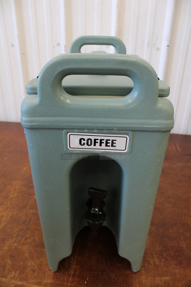 Cambro Model 250LCD Green Poly Insulated Beverage Holder Dispenser. 9x17x18 - Image 1 of 6