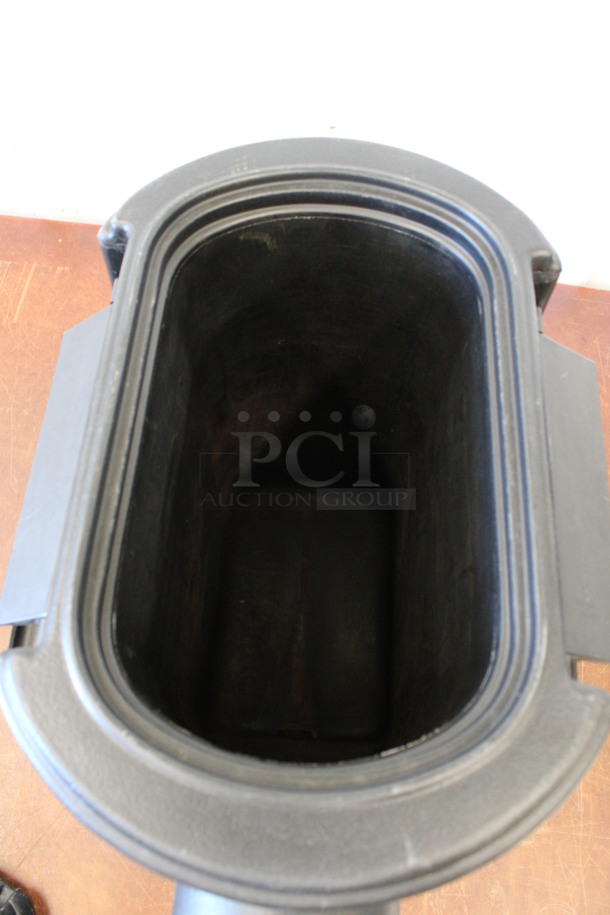 Cambro Model CSR5 Black Poly Insulated Beverage Holder Dispenser. 13x19x27 - Image 5 of 7