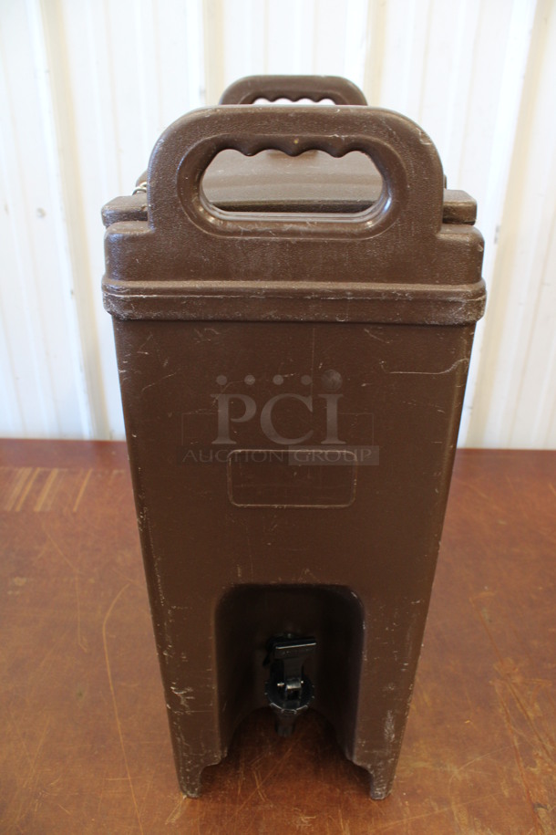 Carlisle Model NLD500 Brown Poly Insulated Beverage Holder Dispenser. 9x16.5x24