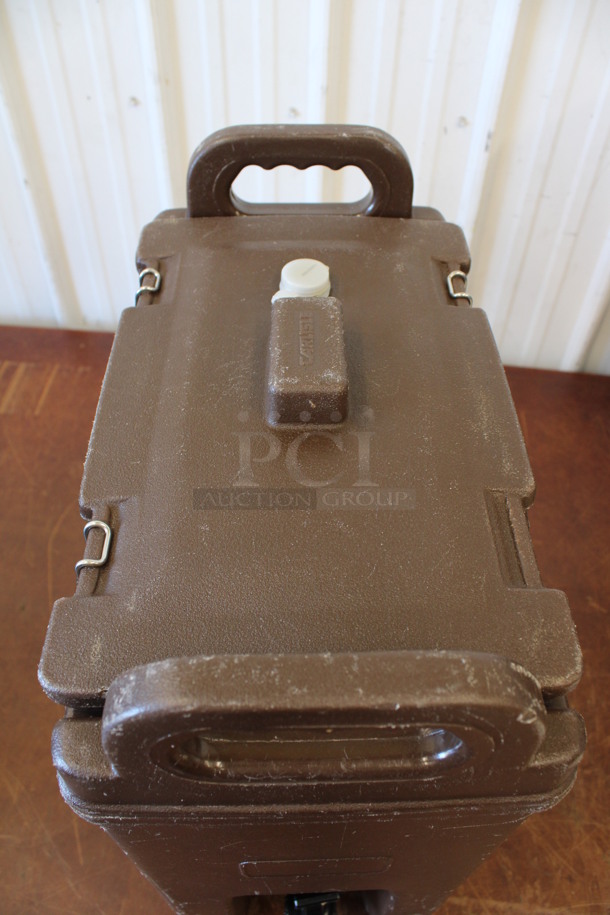 Carlisle Model NLD500 Brown Poly Insulated Beverage Holder Dispenser. 9x16.5x24 - Image 5 of 7