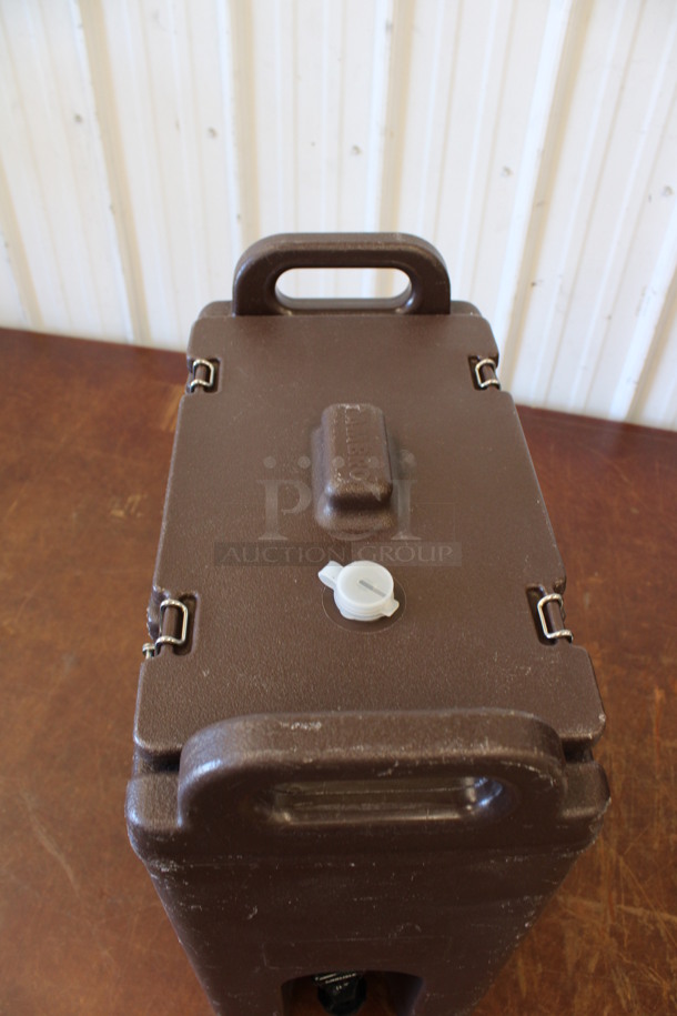 Carlisle Model NLD500 Brown Poly Insulated Beverage Holder Dispenser. 9x16.5x24 - Image 5 of 7