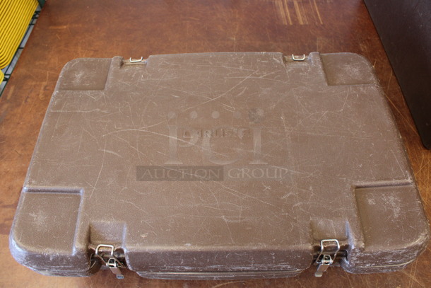 Carlisle Model NPC140 Brown Poly Insulated Food Carrying Case. 25x16x8 - Image 3 of 7