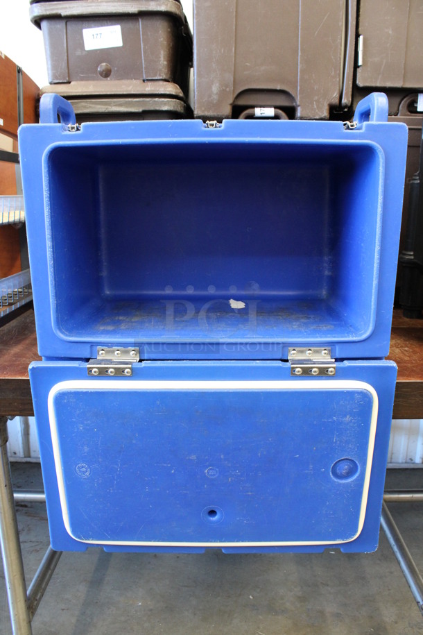 Cambro Model 200MPC Blue Poly Insulated Food Carrying Case. 26x17x21 - Image 6 of 6