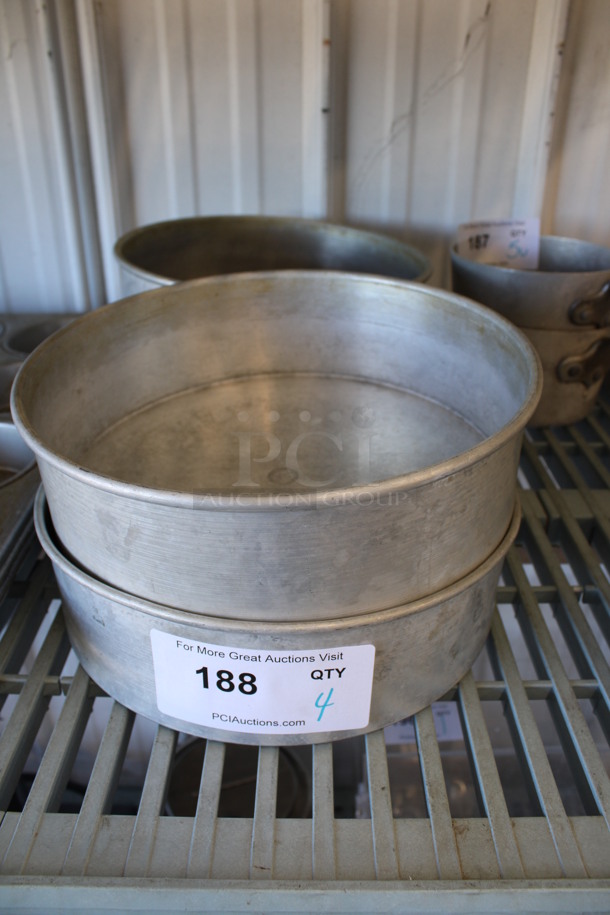 4 Metal Round Baking Pans. 10.5x10.5x3. 4 Times Your Bid!