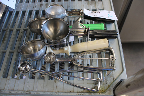 6 Various Metal Scoopers. Includes 9". 6 Times Your Bid! - Image 1 of 3