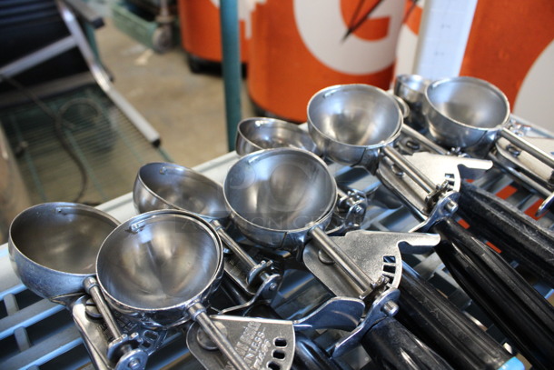 9 Metal Scoopers. Includes 8.5". 9 Times Your Bid! - Image 2 of 2