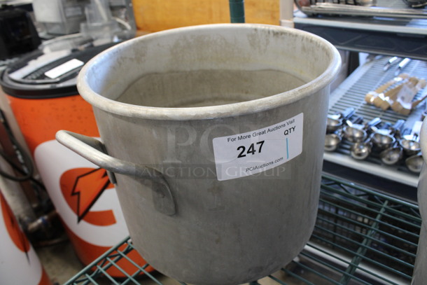 Metal Stock Pot. 16x13x11 - Image 2 of 3
