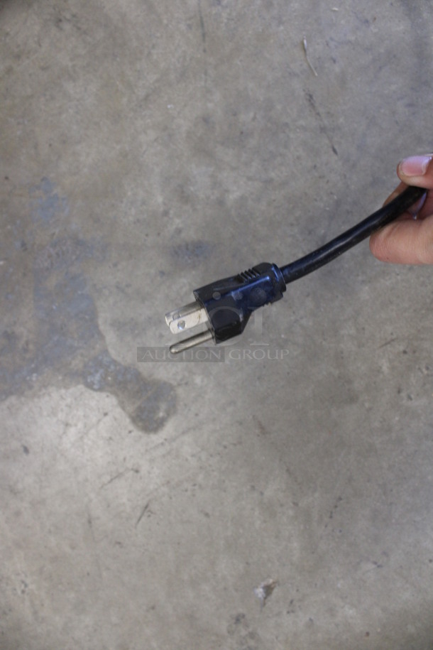 Nemco Metal Commercial Countertop Dual Head Lamp Warmer. 14x19x25. Tested and Working! - Image 4 of 4