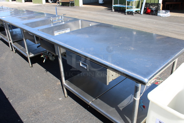 Stainless Steel Commercial Counter w/ 2 Sink Basins, Faucet, Handles, 2 Drawers and Undershelf. 138x36x34. Bay 18x30x10 - Image 5 of 7