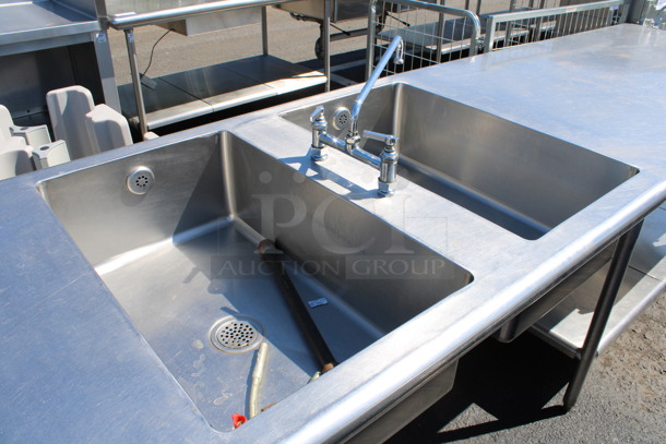 Stainless Steel Commercial Counter w/ 2 Sink Basins, Faucet, Handles, 2 Drawers and Undershelf. 180x36x34. Bay 18x30x10 - Image 3 of 7