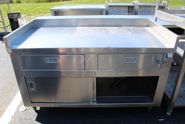 Stainless Steel Counter w/ Backsplash, Side Splash Guards, 2 Drawers, 2 Doors and Undershelf. 60.5x30x38 - Image 1 of 5
