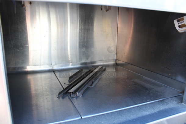 Stainless Steel Counter w/ Backsplash, Side Splash Guards, 2 Drawers, 2 Doors and Undershelf. 60.5x30x38 - Image 5 of 5