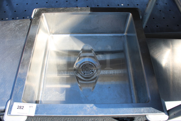 Stainless Steel Commercial Ice Bin on Commercial Casters. 28x28x20 - Image 2 of 4