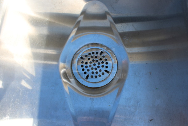 Stainless Steel Commercial Ice Bin on Commercial Casters. 28x28x20 - Image 3 of 4