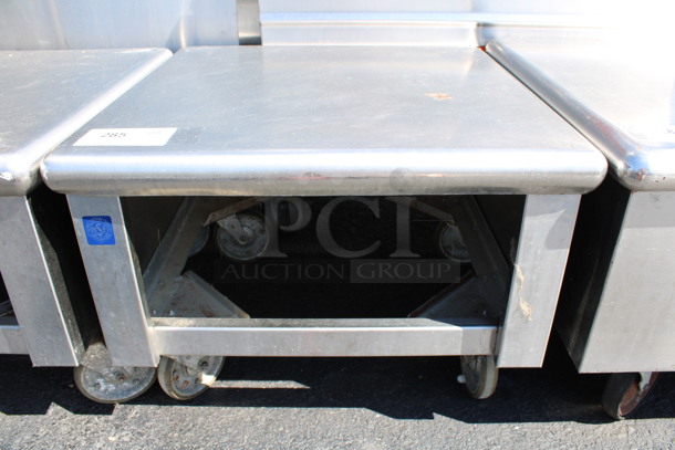 Stainless Steel Equipment Stand on Commercial Casters. 23.5x23.5x18