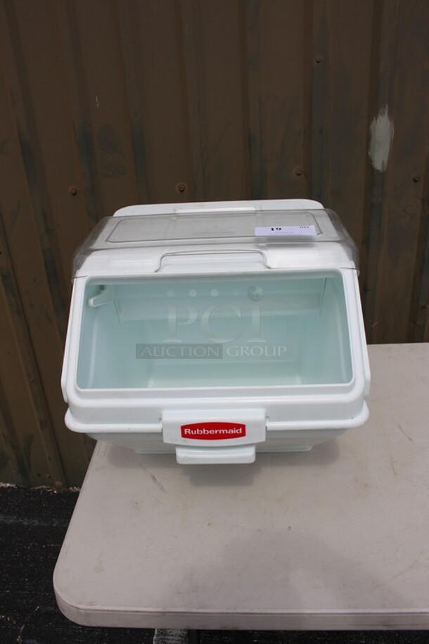 Rubbermaid Ingredients bin - Image 2 of 3