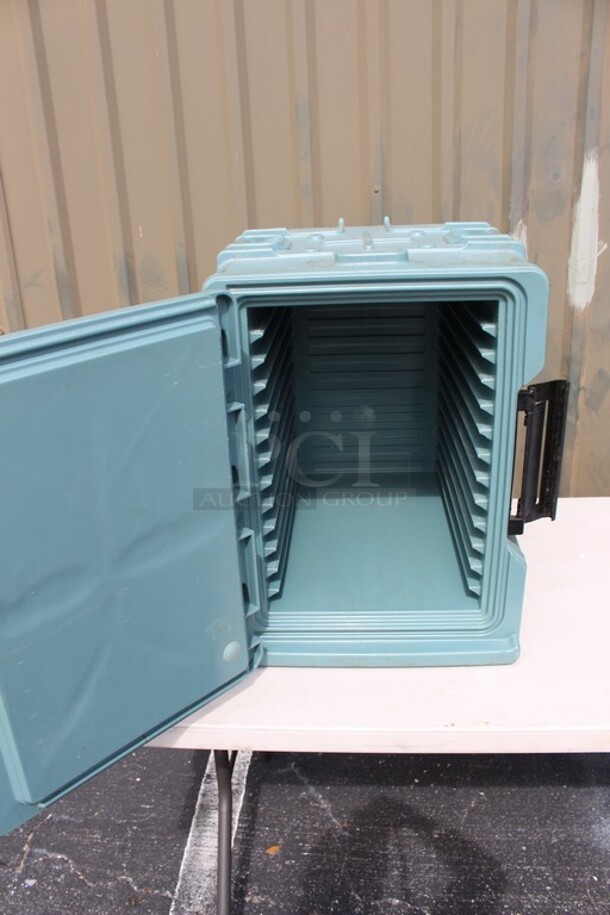 Cambro Catering box - Image 2 of 5